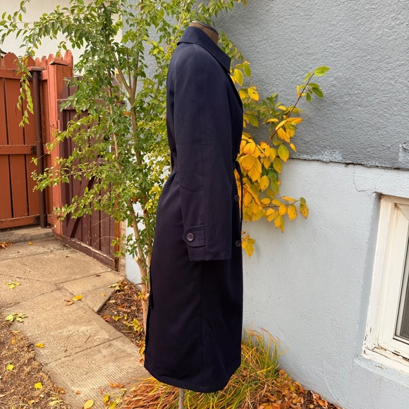 Must Have London Fog classic navy trench coat with removable lining - Picture 3 of 12